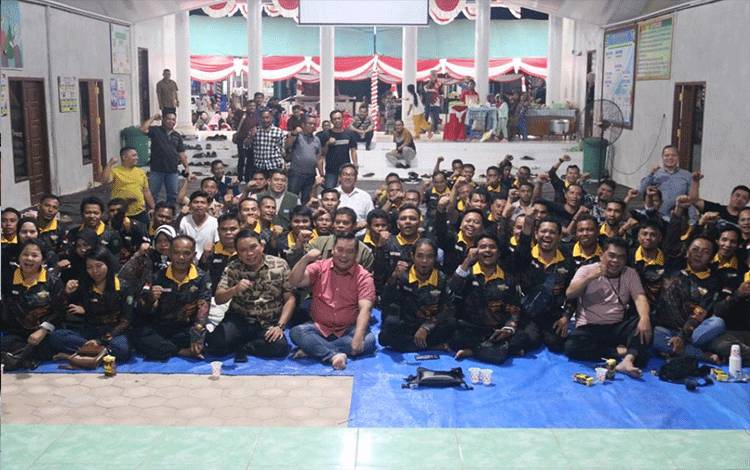 Bupati Kotawaringin Timur Halikinnor menghadiri rapat koordinasi Sekretaris desa se-Kabupaten. (FOTO: IST)