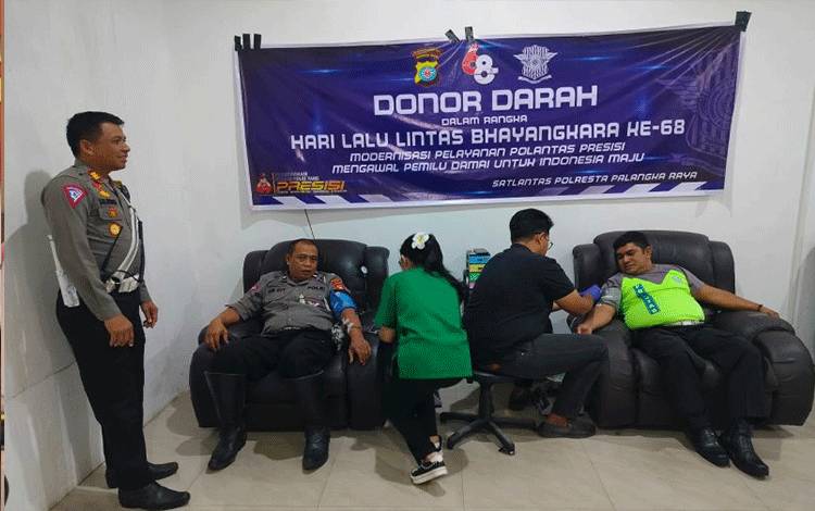 Satlantas Polres Palangka Raya Bantu PMI Penuhi Ketersediaan Darah