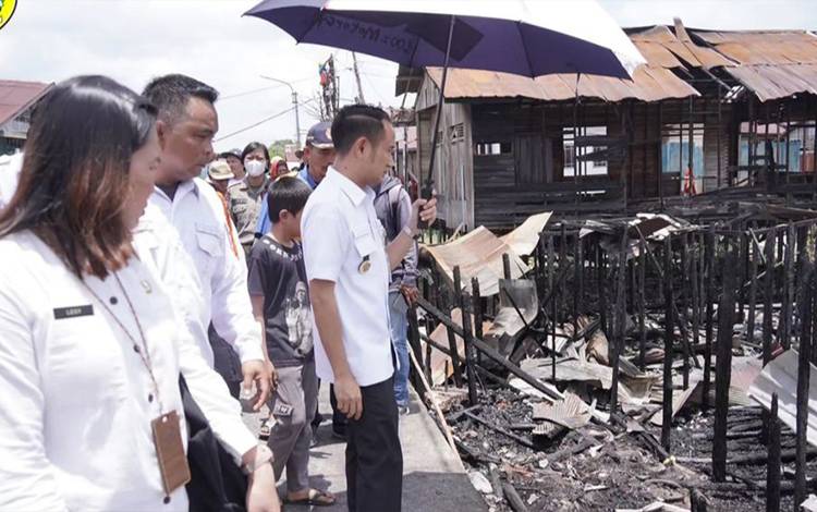 Pemko Palangka Raya Beri Kemudahan Urus Adminduk Korban Kebakaran