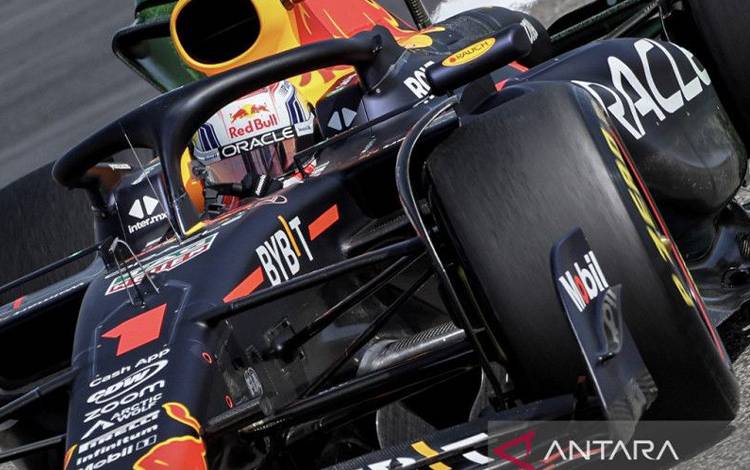 Verstappen Kecewa dengan Performa Red Bull di FP GP Singapura
