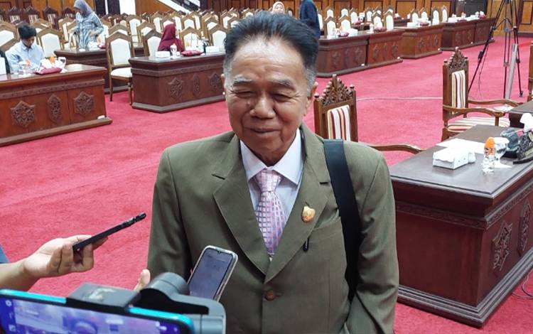 Anggota DPRD Kalteng, Duwel Rawing. (FOTO: DONNY D)