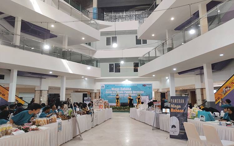 Balai Bahasa Gelar Pameran Niaga Bahasa di Palma