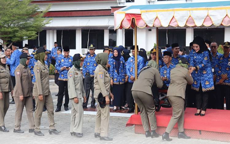 Jajaran Pemkab Gelar Pisah Pamit Bupati dan Wakil Bupati Seruyan
