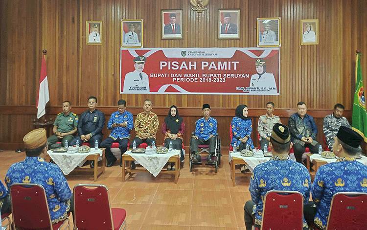 Bupati dan Wakil Bupati Memohon Maaf atas Kekurangan selama Memimpin Kabupaten Seruyan