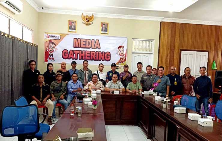 Bawaslu, KPU dan PWI Barito Utara Adakan Media Gathering Pengawasan Pencalonan Anggota DPRD