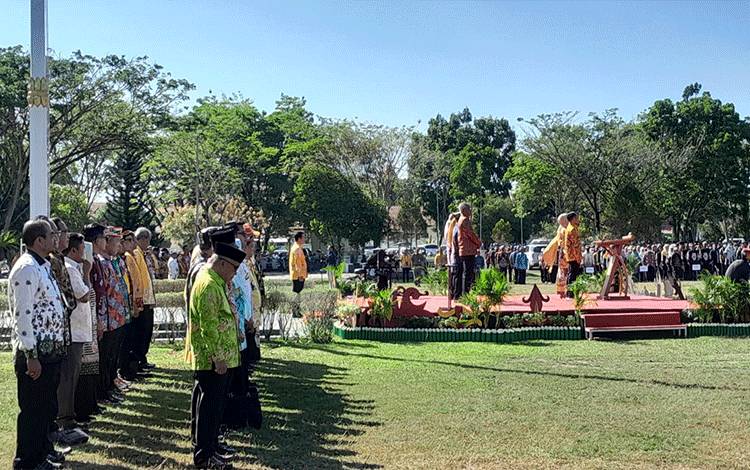Fairid-Umi Berpamitan, Gelar Apel Besar Bersama ASN