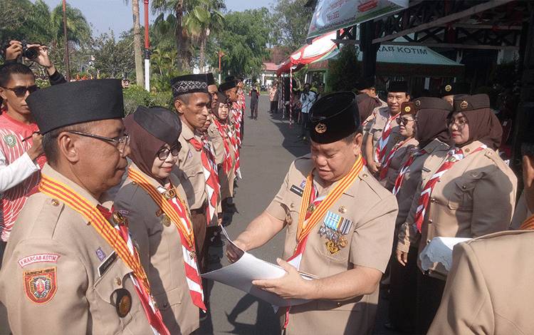 Bupati Kotim Apresiasi Pembina Pramuka Terima Penganugerahan Lencana dari Kwartir Nasional