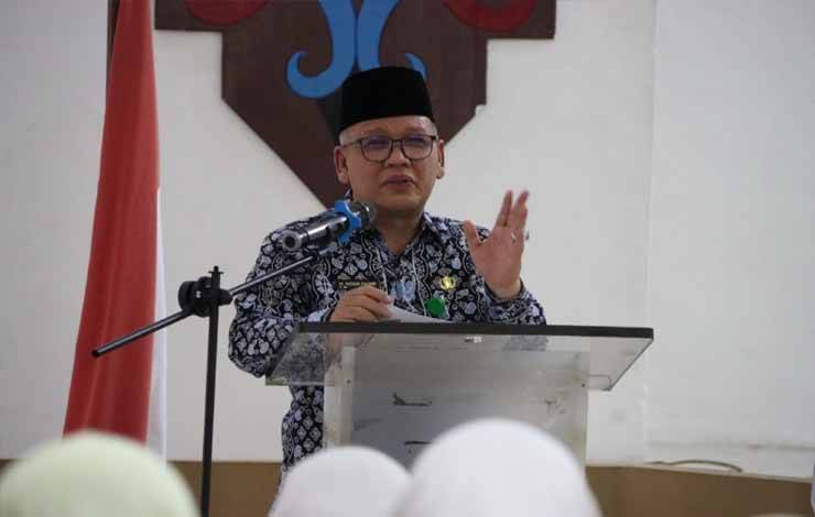 Kakanwil Kemenag Kalteng Ingatkan Perkembangan Teknologi dalam Pendidikan
