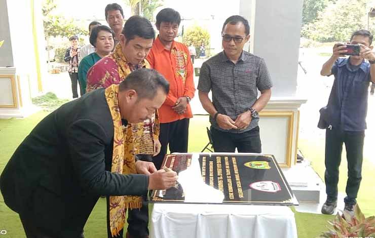 Bupati Barito Timur Resmikan Gedung Ibadah GSJA El Shaddai Jaar