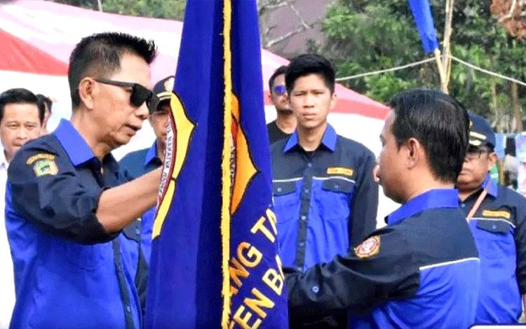 Bupati Barito Utara Lantik Pengurus Karang Taruna dan Membuka Acara Wisata BBKT 2023