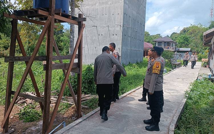 Bantu Ketersediaan Air Bersih, Polresta Palangka Raya Pasang Sumur Bor dan Pompa Air