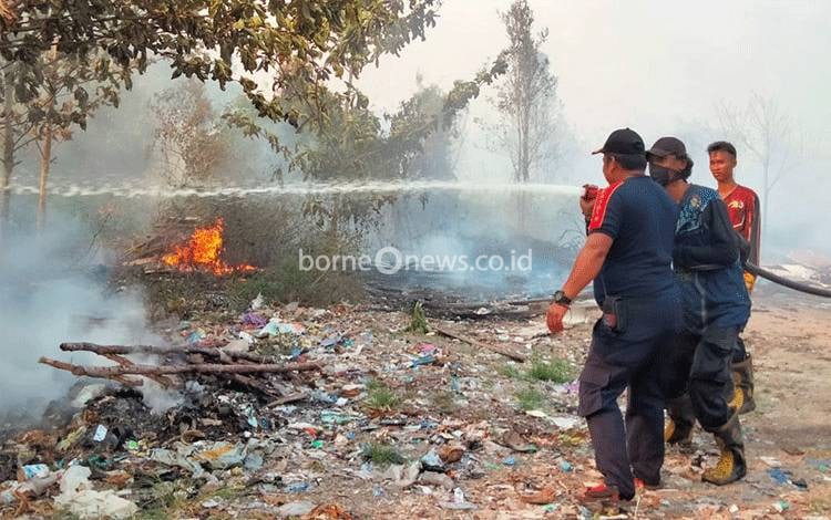 Kebakaran Lahan di Palangka Raya Turut Bakar Rumah Warga