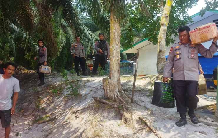 Polda Kalteng Relokasi Warga Kembali ke PT Hamparan Masawit Bangun Persada