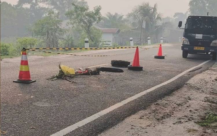Masyarakat Diimbau berhati-hati Lewat Ruas Tjilik Riwut Km 14, Kondisi Jalan Berlubang