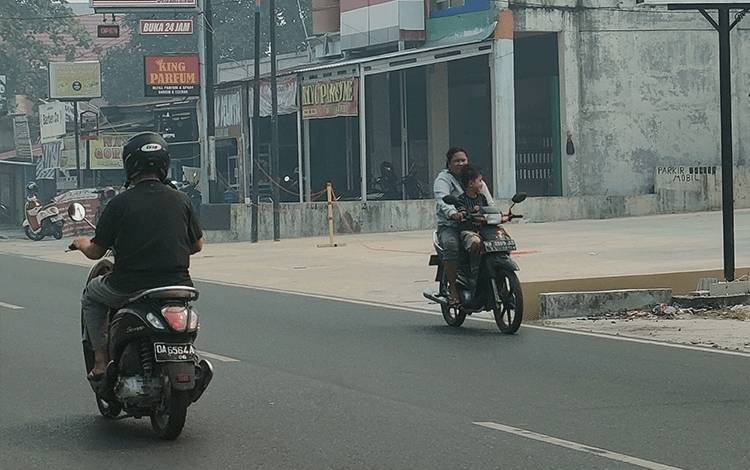Masyarakat Palangka Raya Masih Minim Gunakan Masker di Tengah Kabut Asap