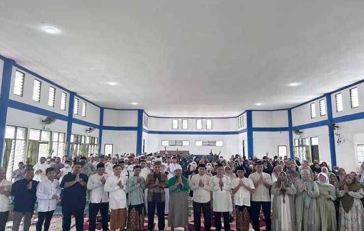 Wakil Ketua MUI Palangka Raya Sampaikan Tausiah Peringatan Maulid Nabi SMAN 5 Palangka Raya