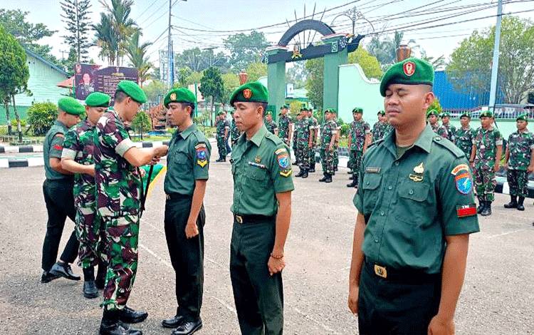 53 Personel Kodim 1013 Muara Teweh Naik Pangkat