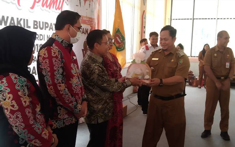 Begini Kata Sakariyas di Acara Kenal Pamit dengan Pj Bupati Katingao?