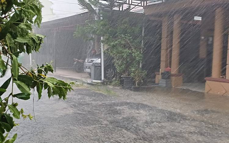 Masyarakat Bersyukur Hujan Turun di Kotim
