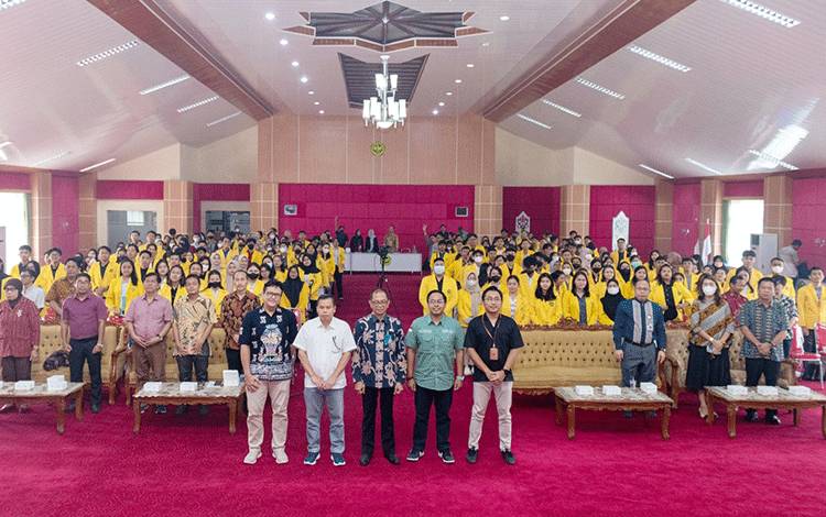Ribuan Mahasiswa Ikuti Bimtek Social Media Marketing yang Dilaksanakan UPR Berkolaborasi dengan Abdul Rasyid Foundation, CBI Group, dan Klinik Bisnis
