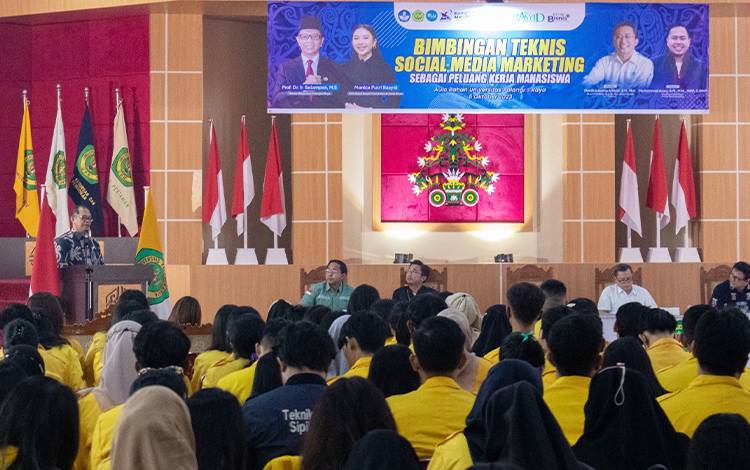 Rektor UPR Sambut Baik Bimtek Sosmed dari Klinik Bisnis