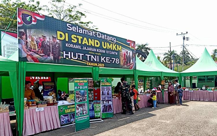 Koramil Jajaran Kodim 1013 Muara Teweh Buka Stand UMKM