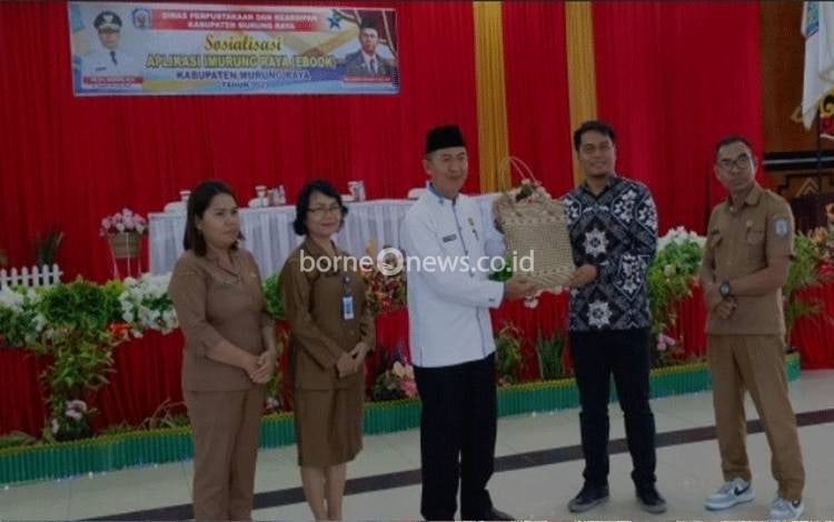 Dispersip Murung Raya Sosialisasi Aplikasi iMurung Raya untuk Pengelola Perpustakaan