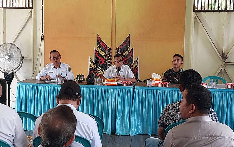 Tingkatkan PAD, Kecamatan Selat Sosialisasi di Kelurahan Selat Dalam