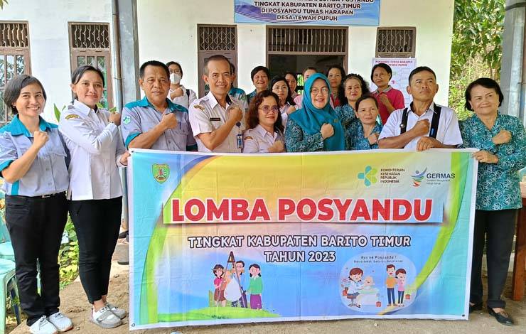 Ketua TP-PKK Barito Timur Hadiri Penilaian Lomba Posyandu di Desa Tewah Pupuh