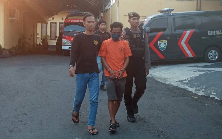 Ibu Pelaku Dibuat Menangis, Alasan Tersangka Nekad Menusuk Leher Temannya