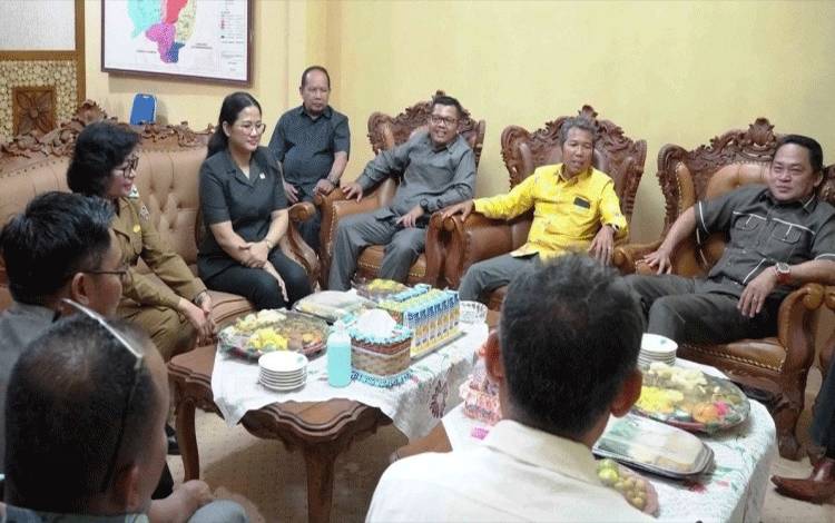 Pj Bupati Lamandau Jalin Sinergitas Eksekutif-Legislatif