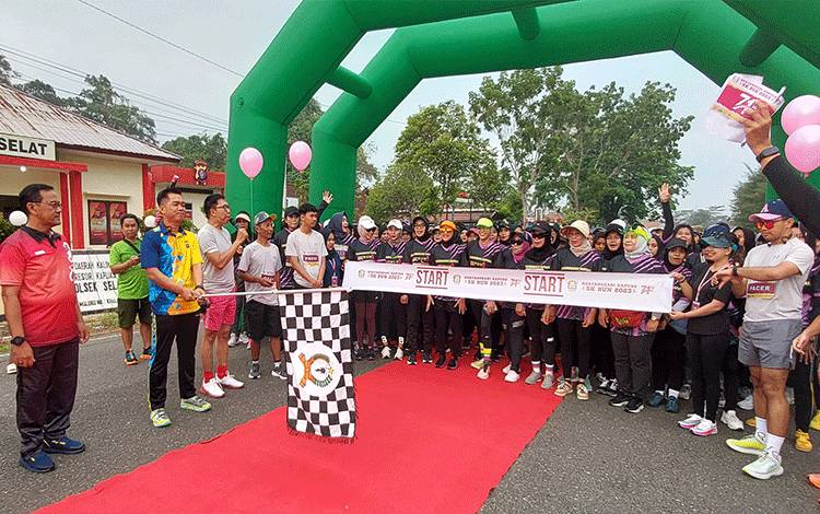 Bhayangkari Kapuas 5K Run dalam Rangka HKGB ke-71 Berlangsung Meriah