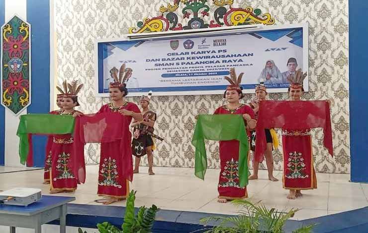 Gelar Karya P5 dan Bazar Kewirausahaan SMAN 5 Palangka Raya Bagian dari Kurikulum Merdeka