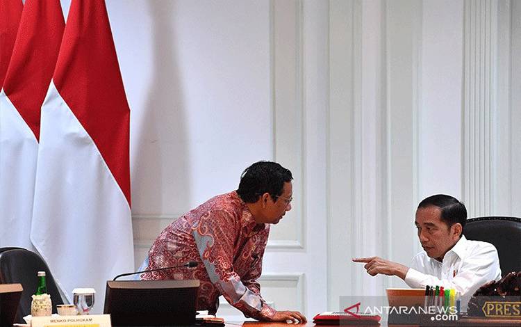 Hasto?Sebut Jokowi Diundang Pengumuman Mahfud MD jadi Bakal Cawapres