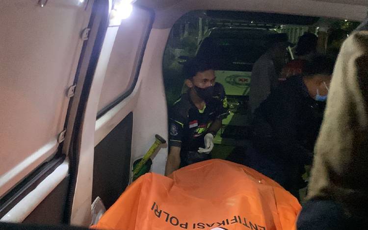 Seorang Wanita Ditemukan Meninggal, Sebelumnya Sempat Mengeluh Sesak Nafas
