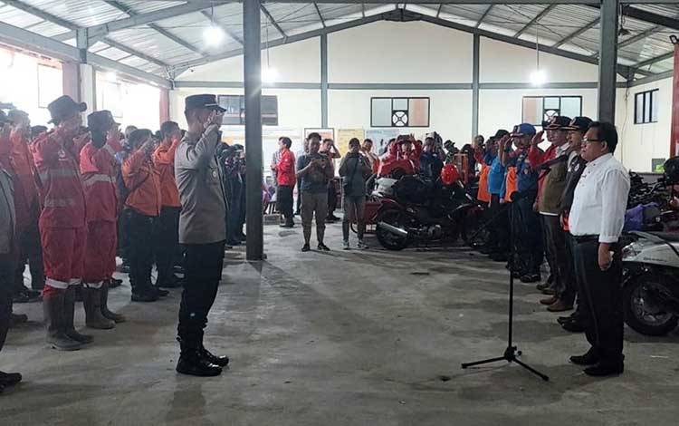 Pj Bupati Kapuas Berangkatkan Personel Tangani Karhutla di Lima Kecamatan