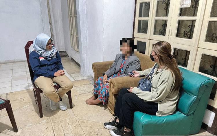 Seorang Ibu Diperiksa Kejiwaannya Setelah Menenggelamkan Bayinya