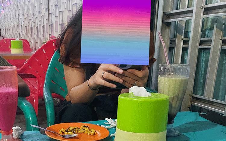 Duda Asal Barsel Ancam Sebar Foto dan Video Syur Sang Mantan Karena Hendak Nikah dengan Lelaki Lain