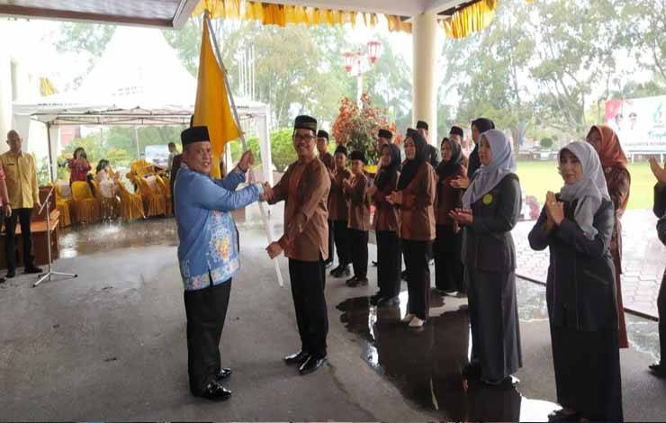 Lepas Kafilah Festival Seni Qasidah X, Pemkab Kobar Harapkan Peserta Pertahankan Prestasi