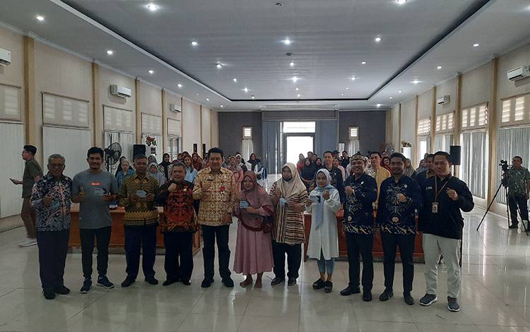 Pj. Bupati Kobar Apresiasi Program 'Mas Basir' Beri Akses Permodalan UMKM