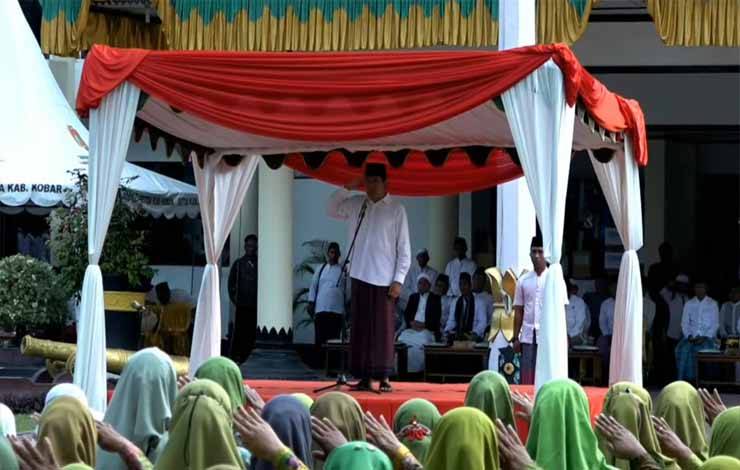 Peringatan Hari Santri 2023, Pj. Bupati Kobar: Santri Miliki Peran Jaga Persatuan dan Kerukunan Masyarakat