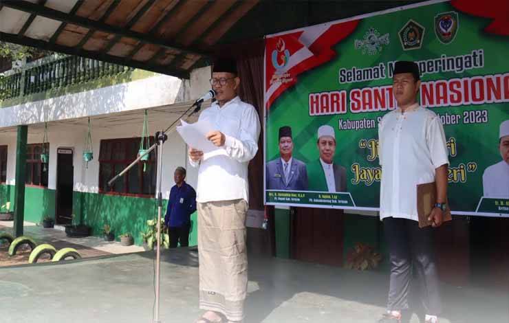 Penjabat Sekda Seruyan Pimpin Peringatan Hari Santri Nasional 2023