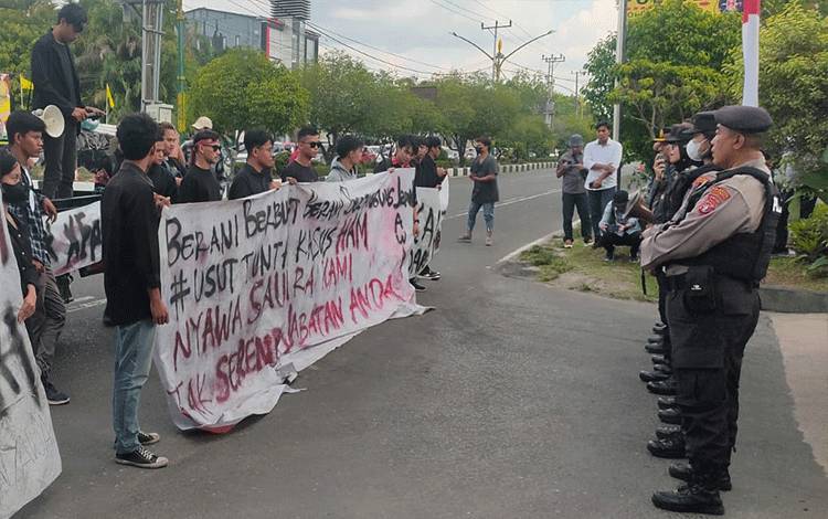 Mahasiswa Gelar Aksi di Polda Kalteng Minta Kejelasan Penanganan Perkara Kasus Bangkal