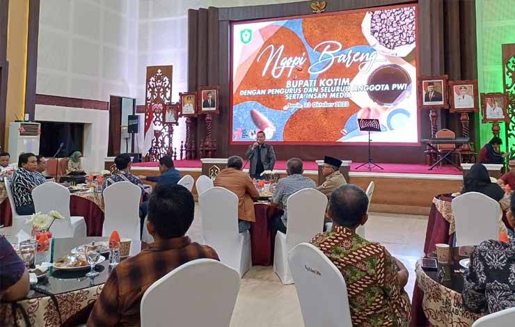 Bupati Kotim: Pejabat Pemda Jangan Alergi Terhadap Media?