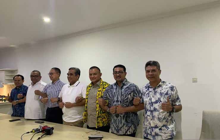 Kirab Budaya serta Relawan Antar Prabowo-Gibran Daftar ke KPU RI