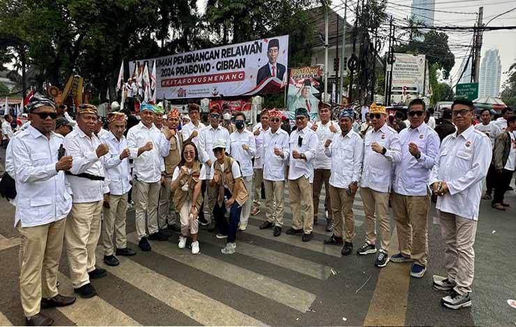 Relawan Semeton Antar Prabowo-Gibran Daftar ke KPU