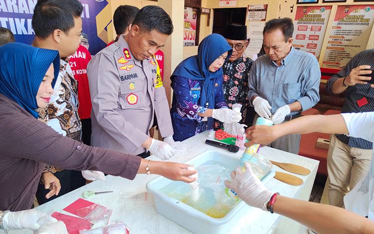 Sabu Senilai Motor Sport di Sampit Dicairkan dan Dibuang ke Selokan
