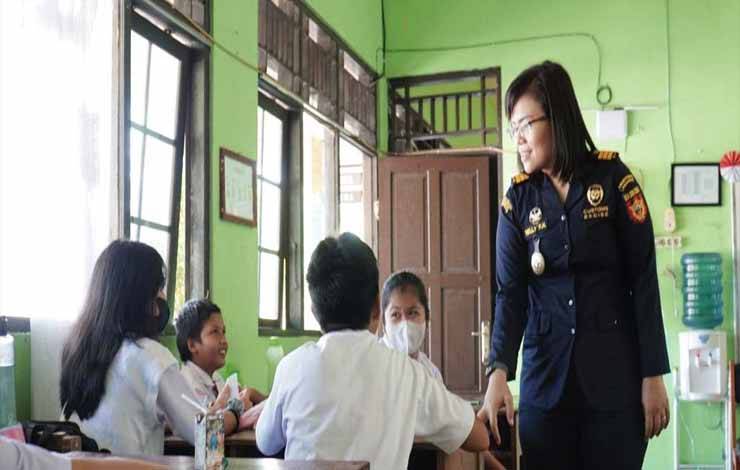 Generasi Muda Diperkenalkan pada Peran Kementerian Keuangan Melalui Program Kemenkeu Mengajar Vol 8