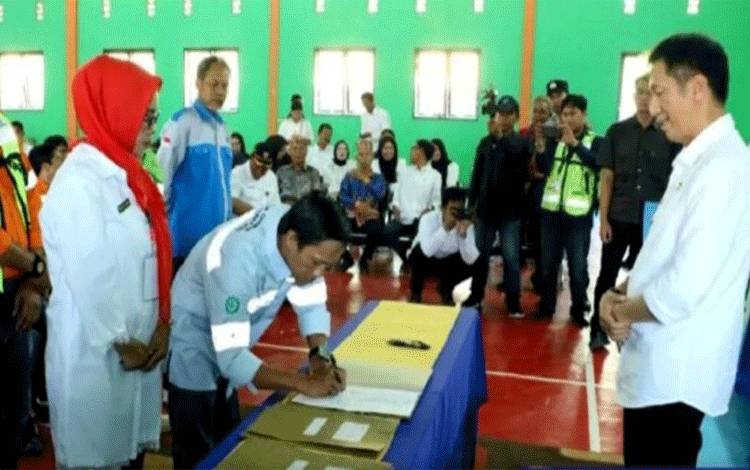 Dorong Pelaku Kreatif dan Usaha Pariwisata Tingkatkan Kemampuan