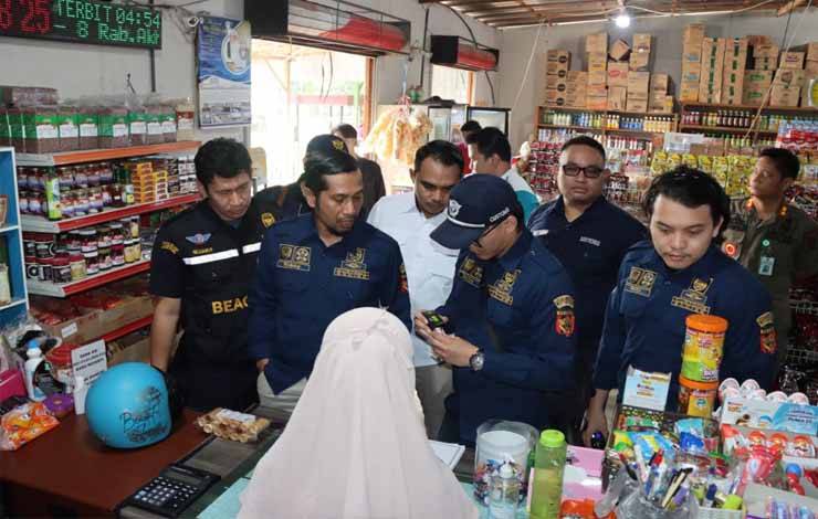 Bapenda Kalteng Bersama Bea Cukai Lakukan Pengawasan Peredaran Rokok